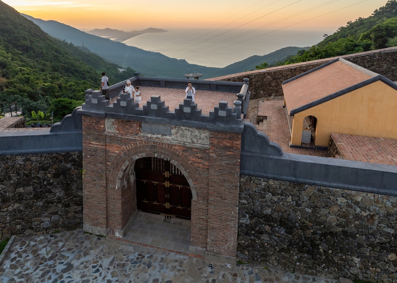 Hai Van Gate – a 200-year-old checkpoint standing still amidst clouds and waves. - 3