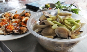 Oc Oanh Vinh Khanh – a snail restaurant that has been the pioneer of the "snail street" in District 4 for 20 years. - ảnh 10