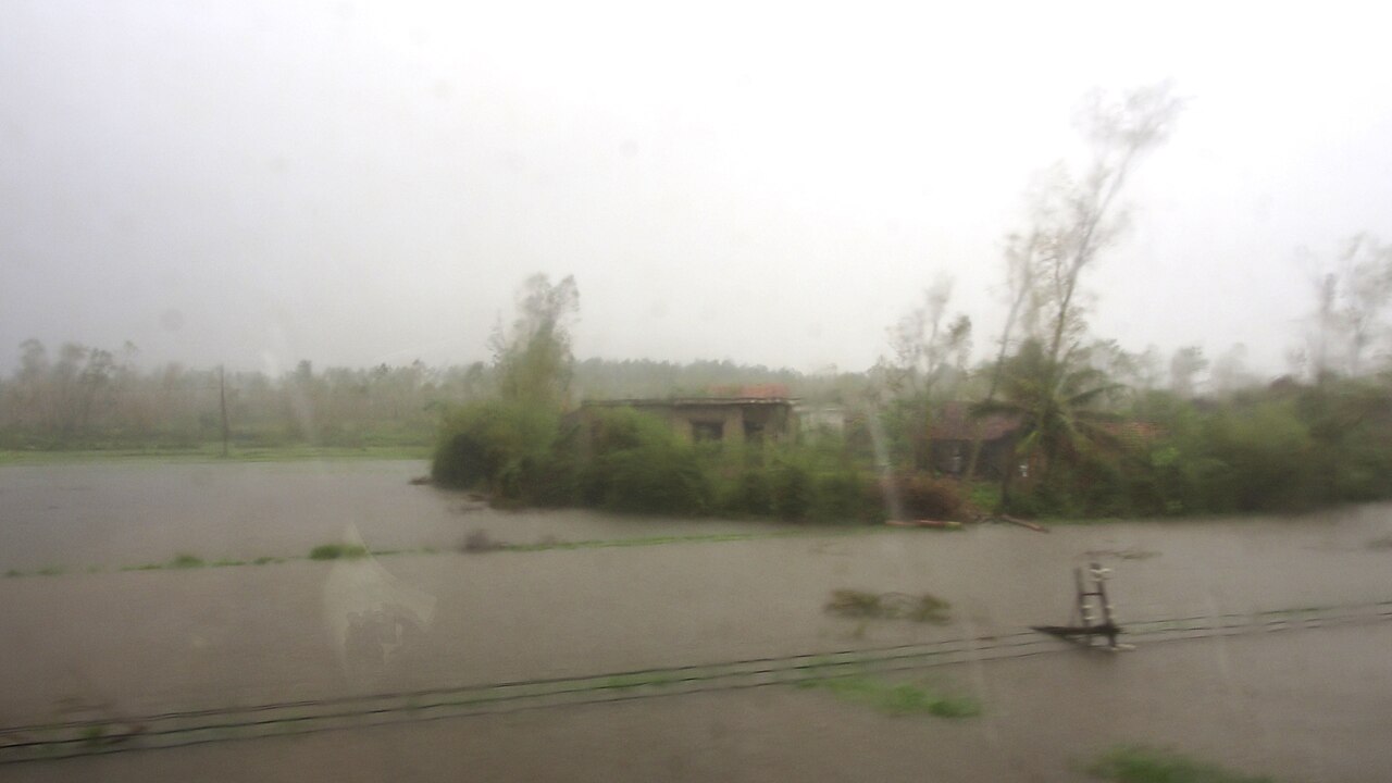 National Martyrs' Cemetery Truong Son — Morning at Ben Tat Hill - ảnh 6