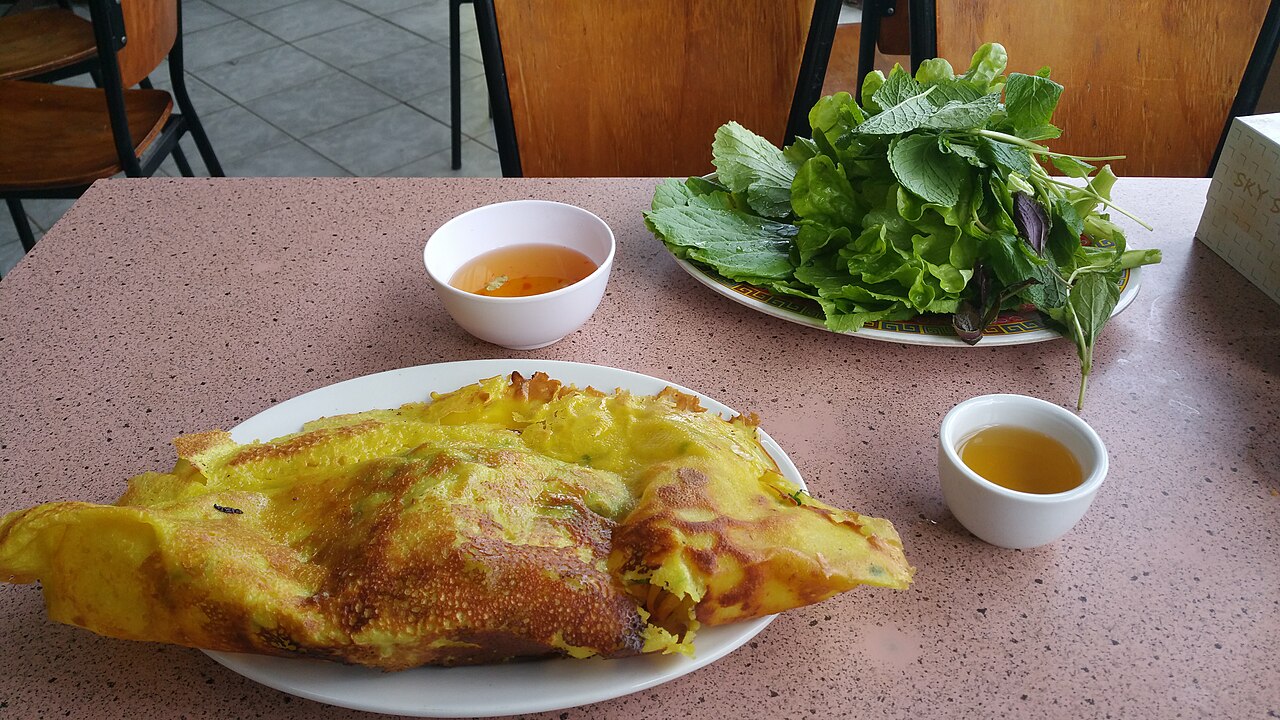 Bà Dưỡng's Bánh Xèo – 280 Hoàng Diệu, a must-try address in Da Nang. - 1