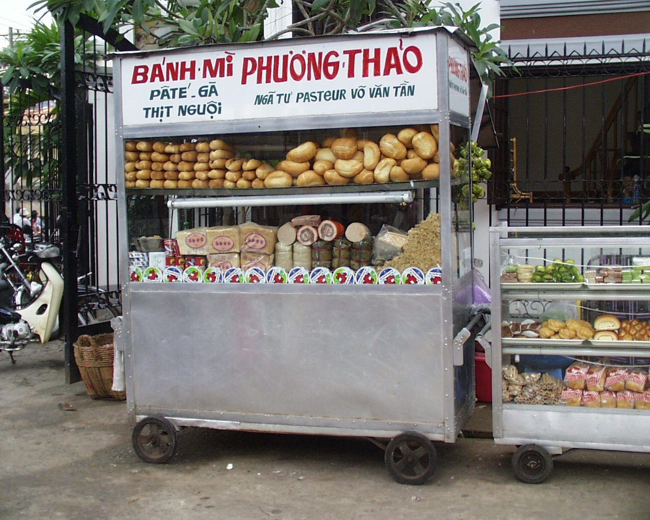 Saigon Banh Mi — The sidewalk sandwich that conquers the world - 4