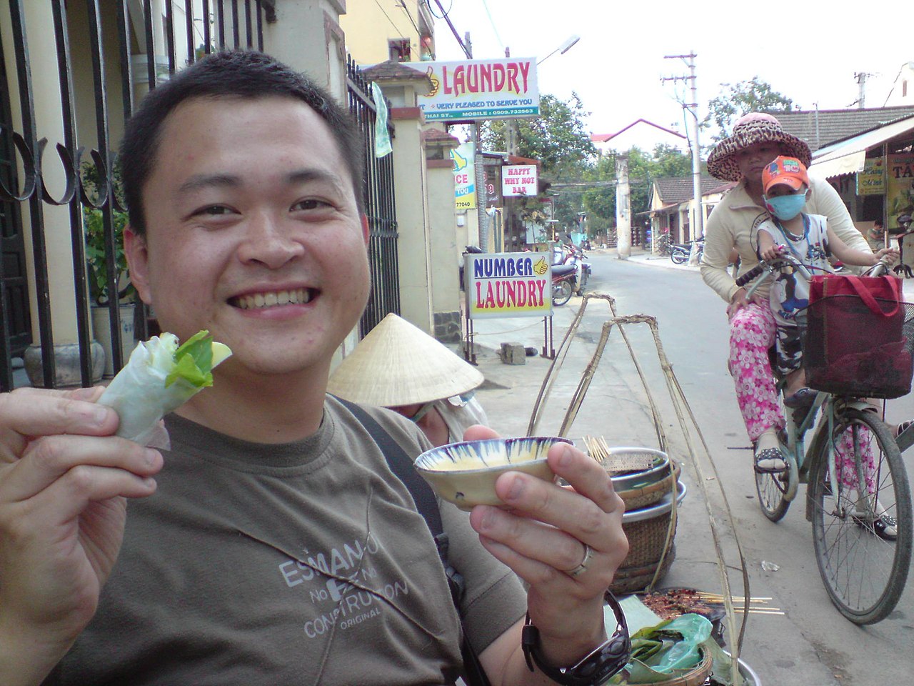 Phuong Lang Wet Cake — A Century-Old Stall in Hai Lang - ảnh 9