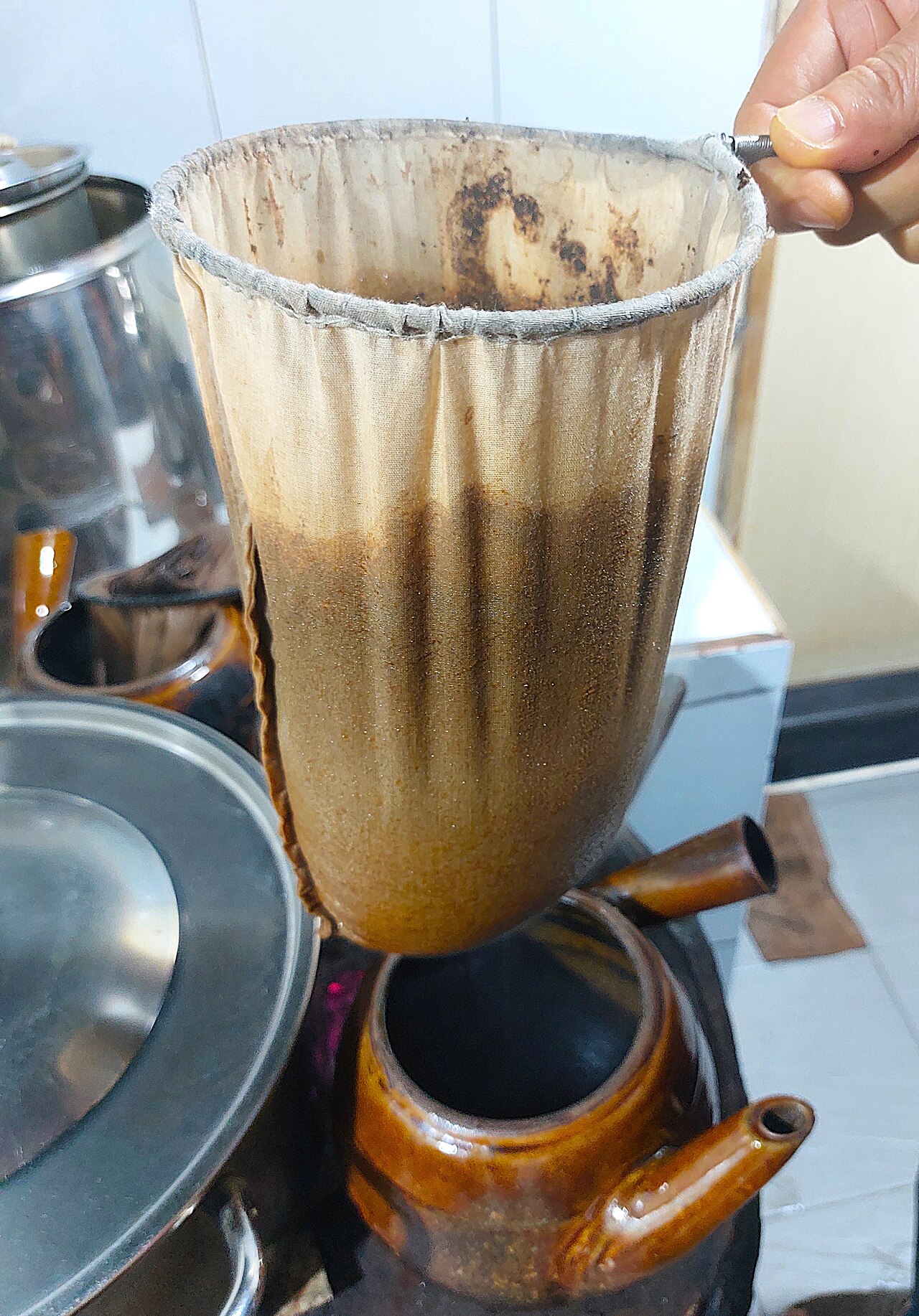 Cheo Leo filter coffee — The taste of Saigon unchanged for 87 years. - ảnh 7