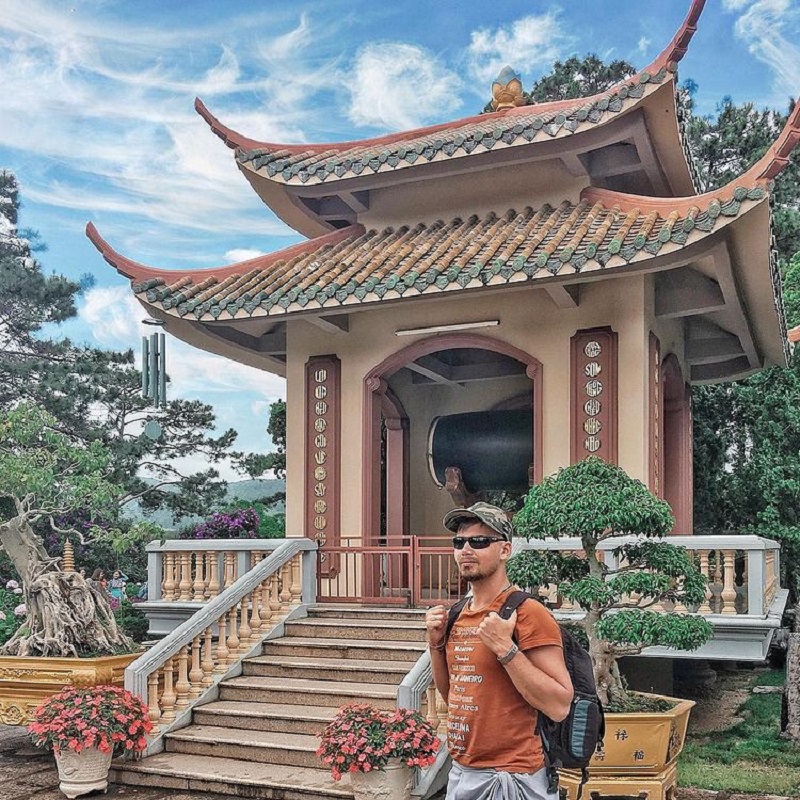 Linh Ung Pagoda Ba Na – the temple amidst the sea of clouds on Mount Chua. - ảnh 7