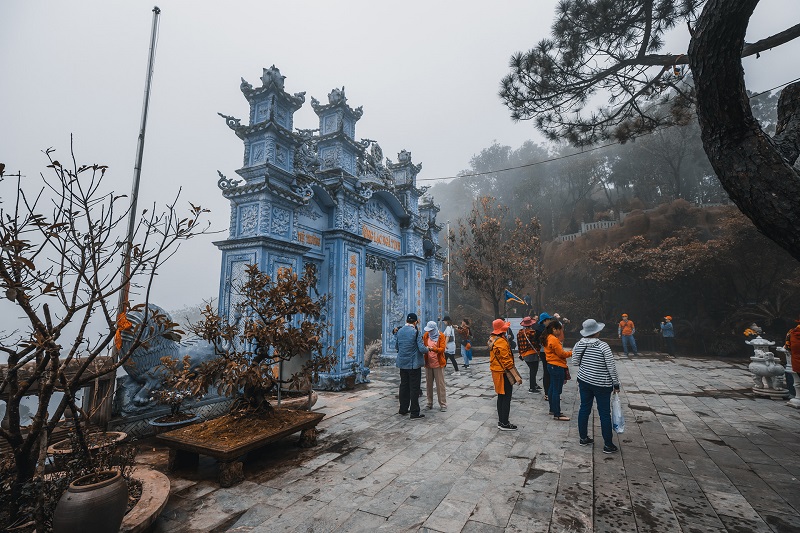 Linh Ung Pagoda Ba Na – the temple amidst the sea of clouds on Mount Chua. - 2