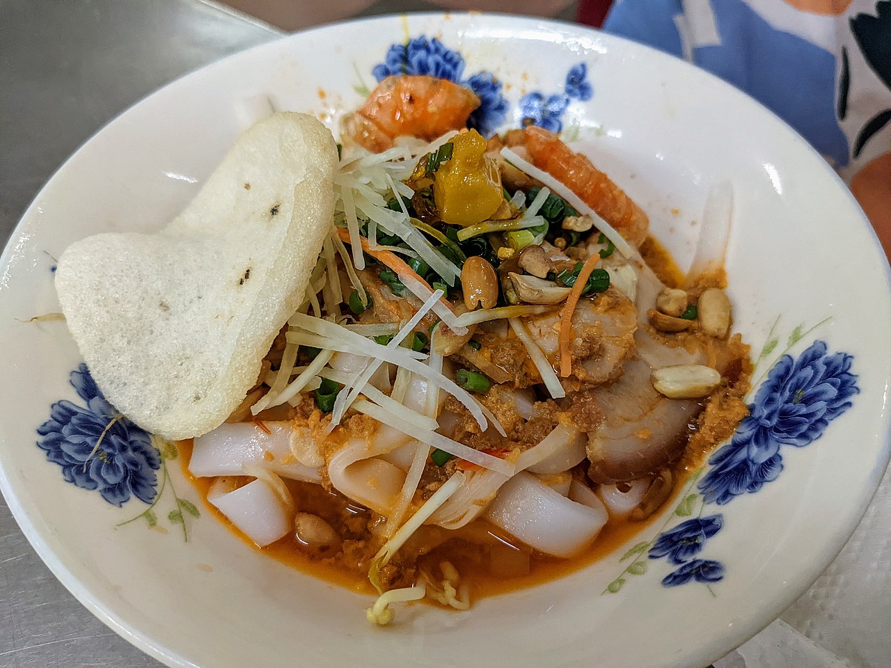 미꽝 – 다낭의 점심에 꽝 지역의 모든 맛을 담은 국수 한 그릇 - ảnh 2