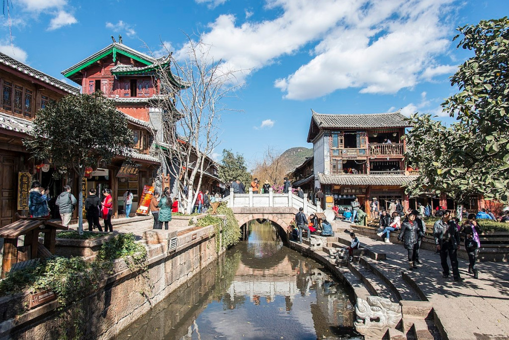 Lijiang Old Town – the Eastern Venice in the Yunnan Plateau. - 2