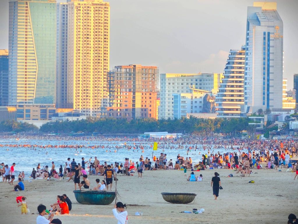 On May 10, 2026, The Vibrant Coastal City Of Da Nang Warmly Welcomes The Ironman Competition. - 1