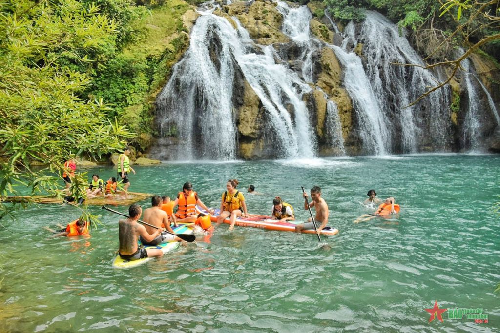Chênh Vênh Waterfall: A Wild Symphony In The Great Trường Sơn Mountains - 4