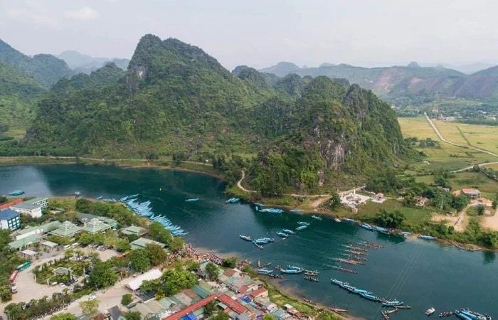 Xuân Sơn Ferry: The Legend of the "Fire Coordinates" by the Son River