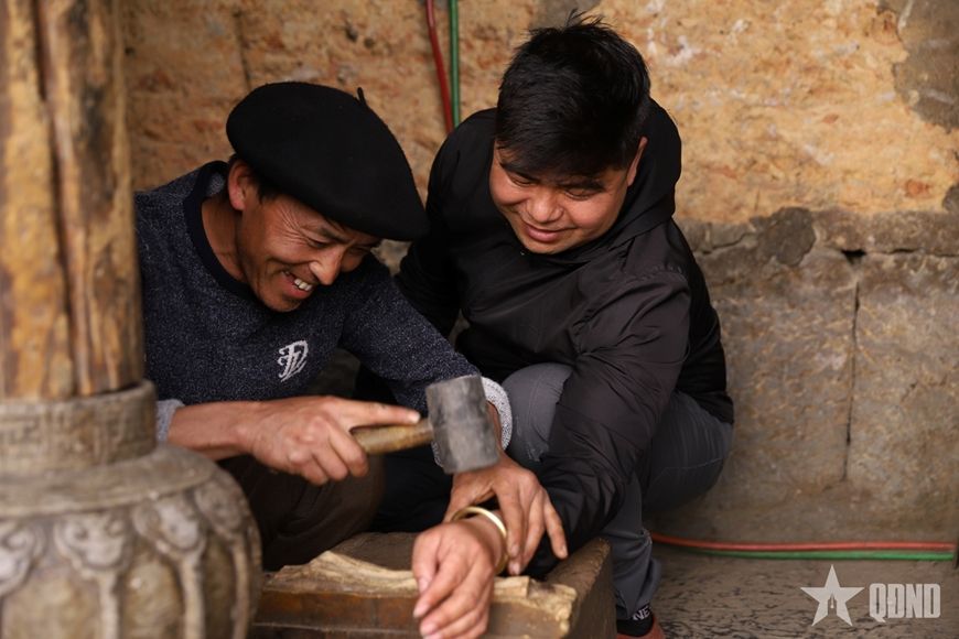 Lao Xa Silver Touch - where the century-old fires still burn bright in the rocky highlands. - 2