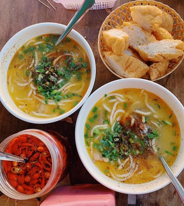 Why is Quang Tri Porridge Soup So Popular? - ảnh 4