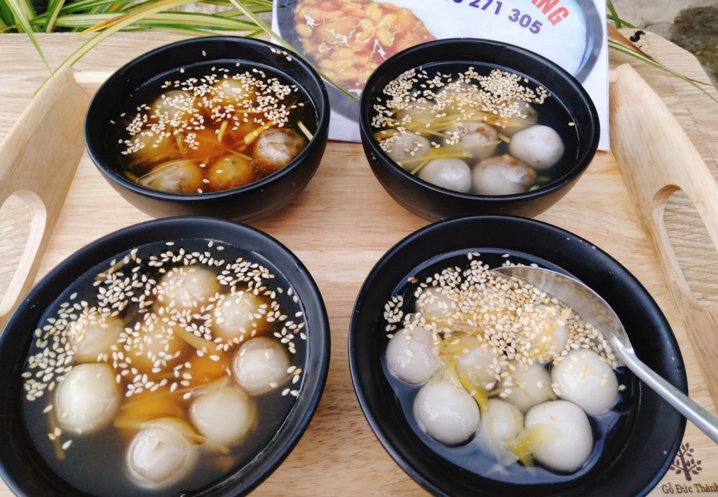 What Kind of Dessert Has… Roasted Pork Inside? You Have to Try It to Understand Why It's Addictive. - ảnh 2