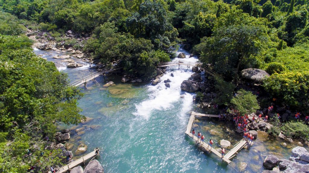 MOỌC SPRING – THE “GREEN GEM” IN PHONG NHA FOREST - ảnh 7