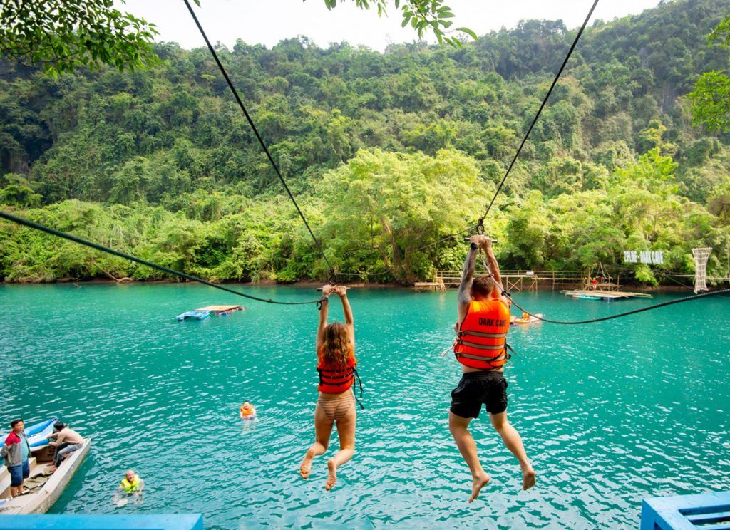 EXPLORE CHAY RIVER – DARK CAVE: AN EXCITING ADVENTURE DESTINATION IN QUANG BINH - ảnh 5