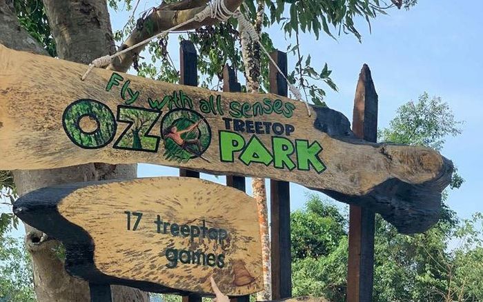 There is an "Adventure World" Hidden in the Quang Binh Forest That Few People Know About. - ảnh 1
