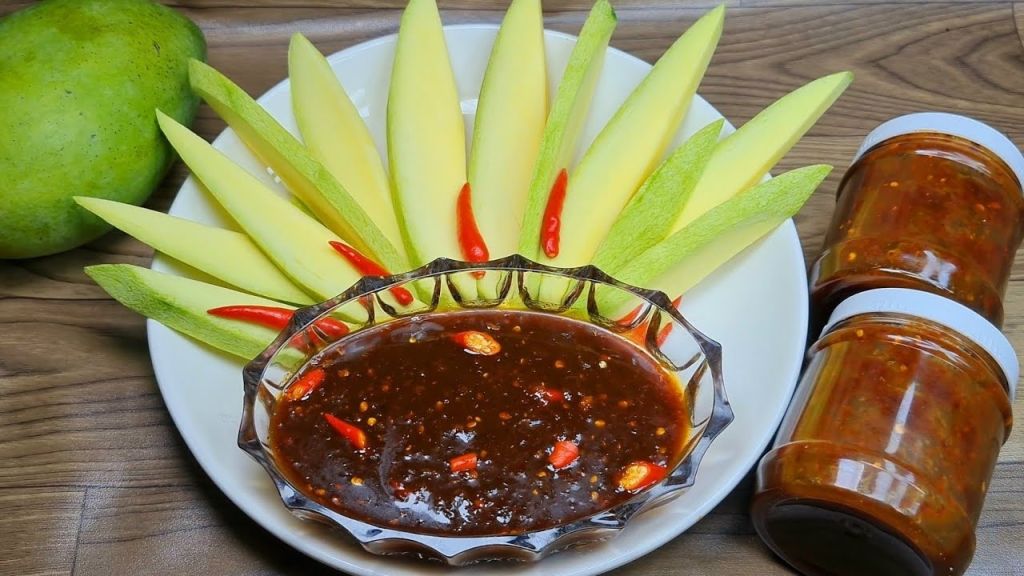 Quang Tri's Snacks Are Being Sought After by Tourists Because They Are So Irresistible - ảnh 5