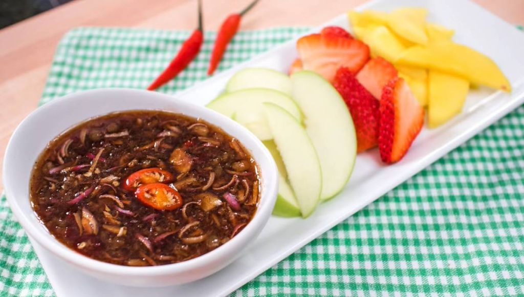 Quang Tri's Snacks Are Being Sought After by Tourists Because They Are So Irresistible - ảnh 6