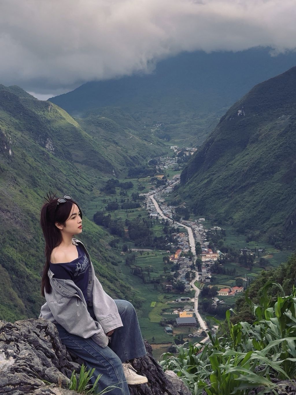 The "million-dollar" viewpoint that few people know about in Mèo Vạc, Hà Giang. - 3