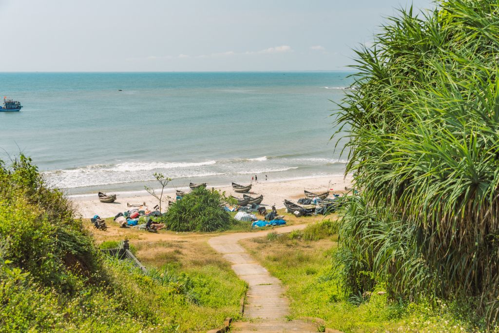 Experience Lobster Hunting at Mui Lay - Quang Tri. - ảnh 5