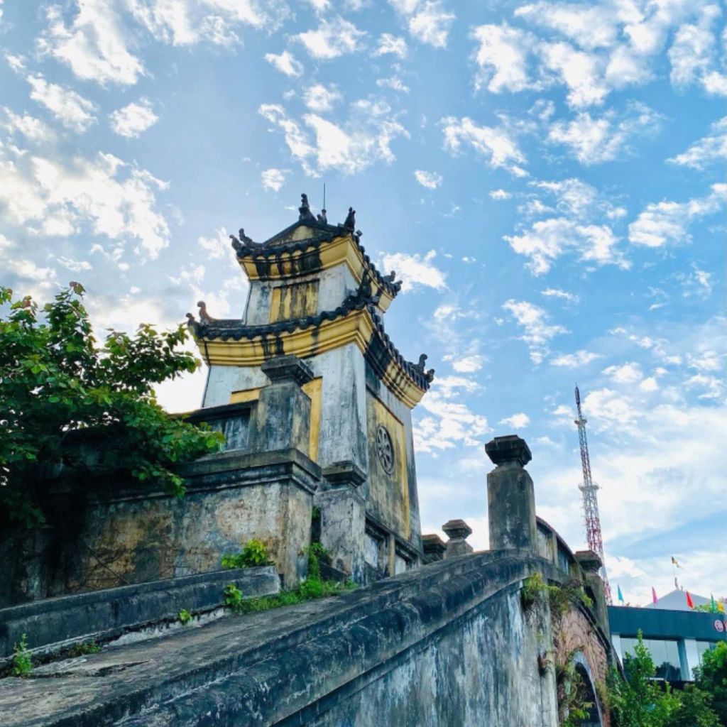 ABOUT DONG HOI, VISITING QUANG BINH QUAN – A HISTORICAL MARK IN THE HEART OF THE COASTAL CITY - 4