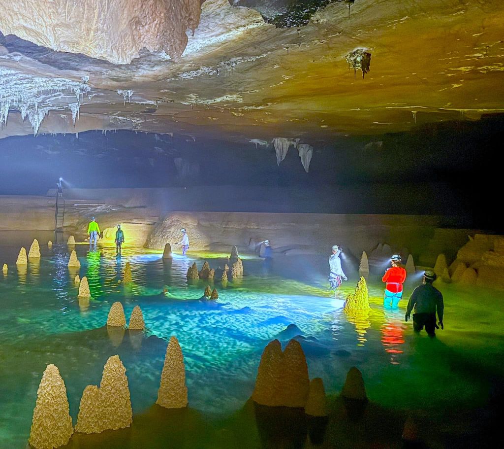 Phong Nha - Kẻ Bàng is recognized by UNESCO as a world biosphere reserve. - ảnh 8