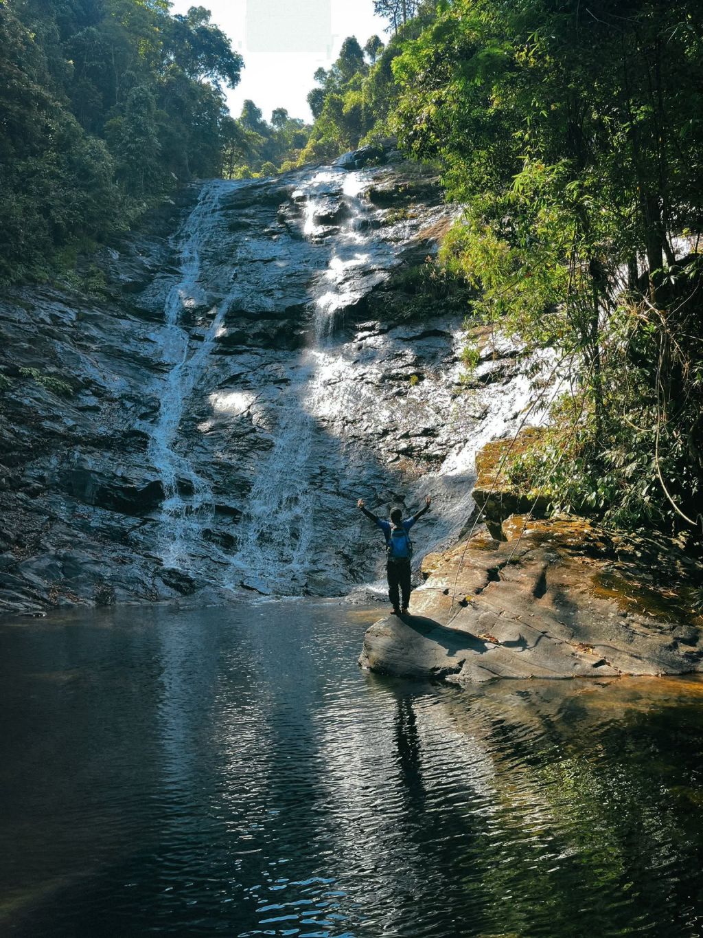 Thac Thuong Long Van - Hoa Bac, A Trekking Route Through Pristine Forest Bordering Bach Ma, Hue. - ảnh 5
