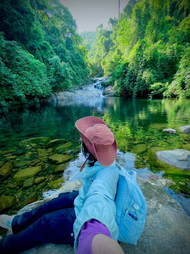 Thac Thuong Long Van - Hoa Bac, A Trekking Route Through Pristine Forest Bordering Bach Ma, Hue. - ảnh 11