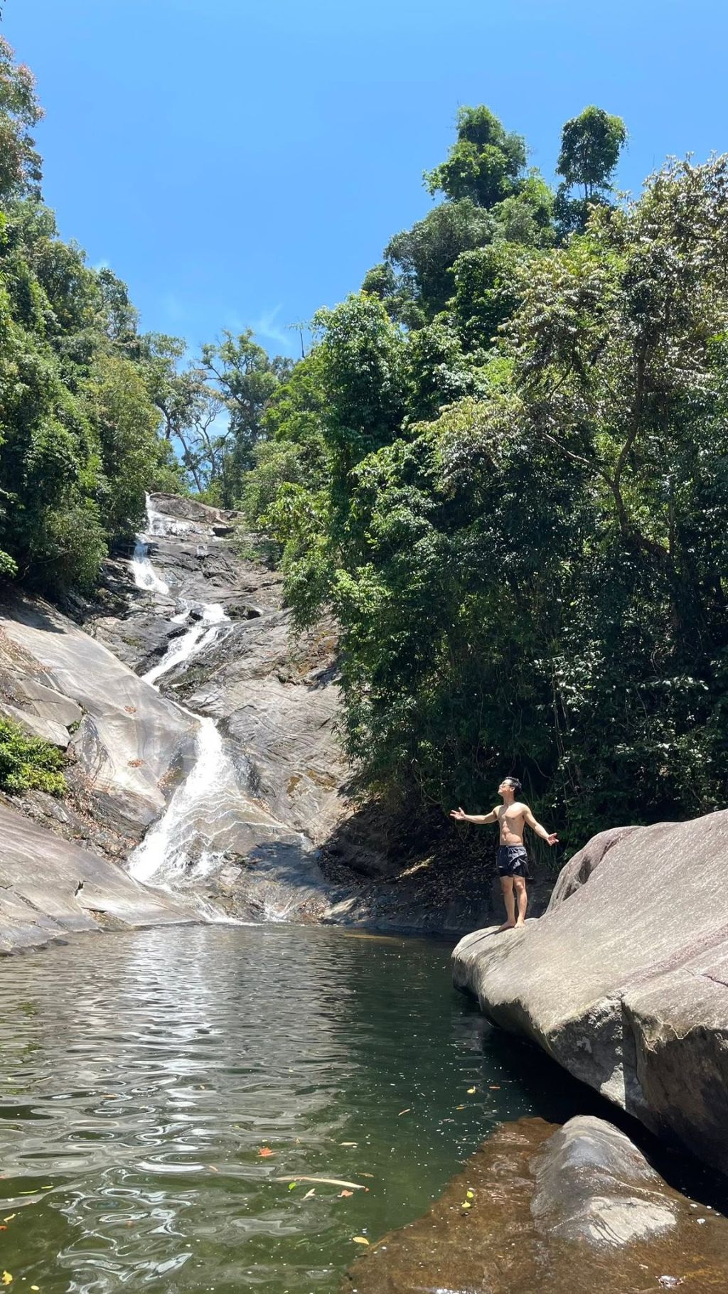 Thac Thuong Long Van - Hoa Bac, A Trekking Route Through Pristine Forest Bordering Bach Ma, Hue. - ảnh 16