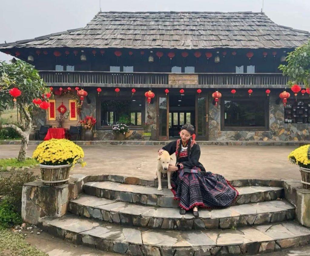 Here Are 7 Beautiful Places To Rent Outfits For Photoshoots In Moc Chau, Guaranteed To Make You Look Great In Pictures.