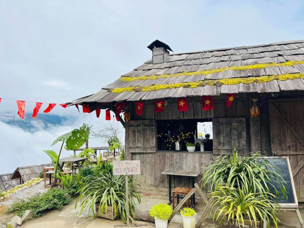 Khám phá địa phương