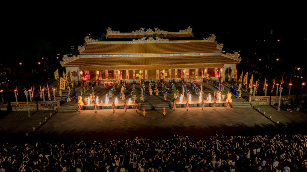 Arriving In Hue – Stepping Into A Journey Of Endless Festivals - ảnh 5