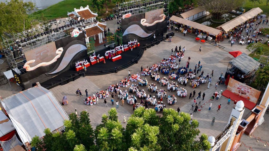 Arriving In Hue – Stepping Into A Journey Of Endless Festivals - ảnh 14