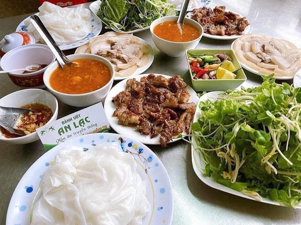 Thử Bánh Ướt Phương Lang Với Đồ Ăn Kèm Và Nước Chấm - ảnh 5