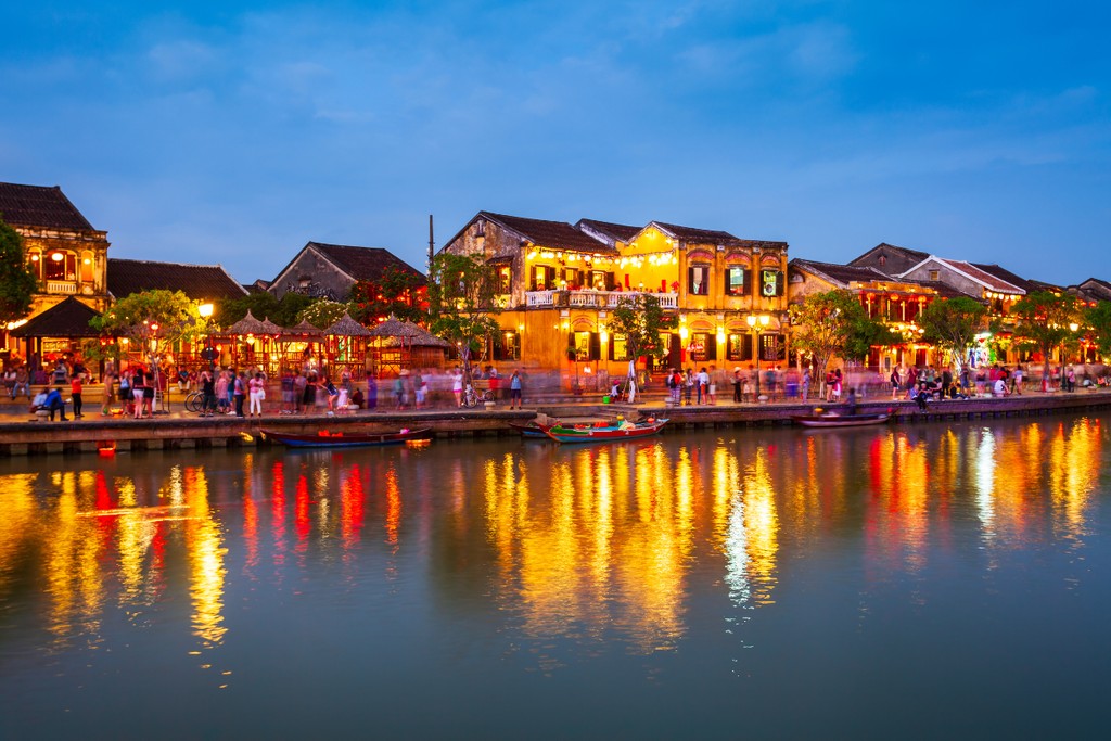 Watch The Lion Dance When Visiting Hoi An During The Mid-Autumn Festival. - 4