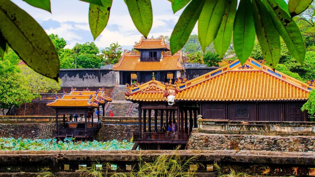 Lăng Tự Đức: Ghé Hồ Lưu Khiêm Và Những Nhà Thủy Tạ - 1